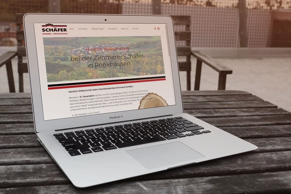 Mockup der Webseite Zimmerei Sch&auml;fer aus R&ouml;nkhausen